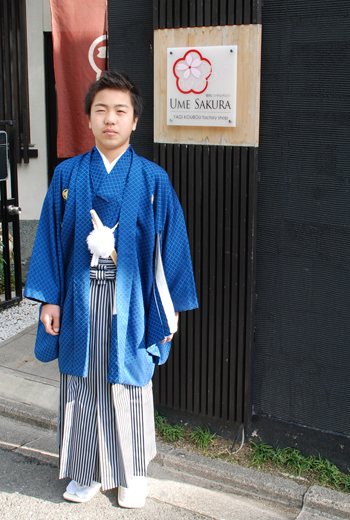 ３月のお客様「小学校卒業式、男の子の紋付羽織袴レンタル」：レンタル 